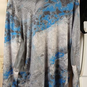 Realtree Fishing Shirt with Blue Accents